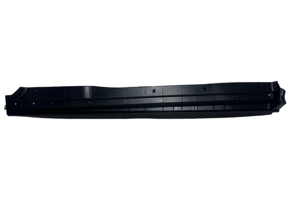 2020 2021 2022 2023 2024 2025 Toyota Highlander Front Door Lower Molding Trim Right Passenger Side