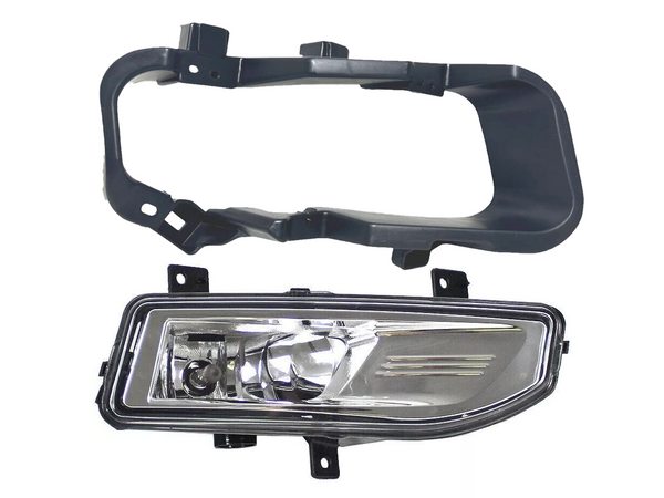 2018 2019 2020 Nissan Kicks SR Front Bumper Front Bumper Fog Light Lamp With Bracket Right Passenger Side