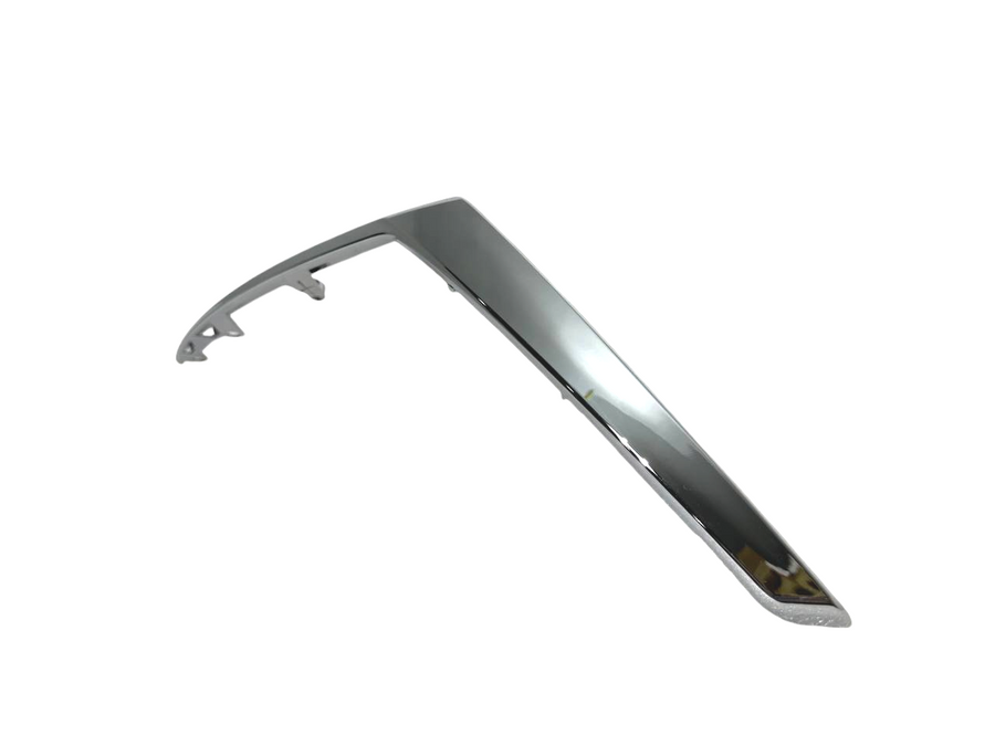 2021 2022 2023 2024 Nissan Kicks Front Bumper Right Passenger Side Chrome Molding Trim