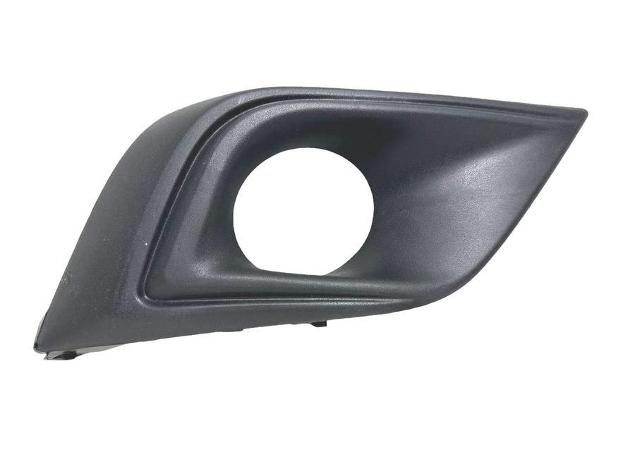 2015 2016 2017 2018 Nissan Murano Front Bumper Fog Light Cover Right Passenger Side