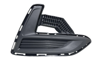 2020 2021 2022 2023 Nissan Sentra Front Bumper Fog Light Cover Right Passenger Side - Bumper & Body Parts