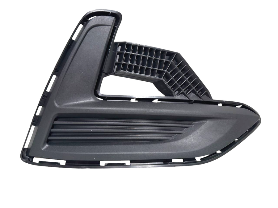 2020 2021 2022 2023 Nissan Sentra S SV Front Bumper Fog Light Cover Right Passenger Side