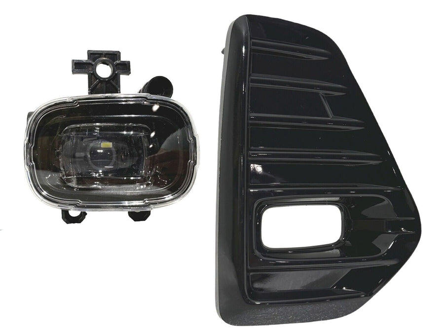 2021 2022 2023 Nissan Kicks SR Front Bumper Fog Light Lamp With Cover Right Passenger Side Gloss Black