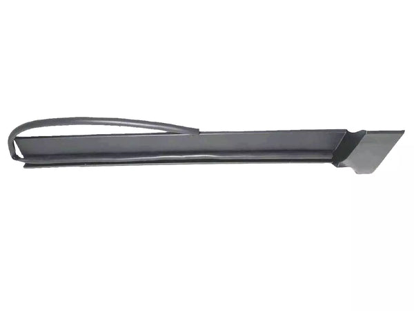 2018 2019 2020 2021 2022 2023 2024 Chevrolet Equinox Right Front Door Rocker Molding Trim Passenger Side