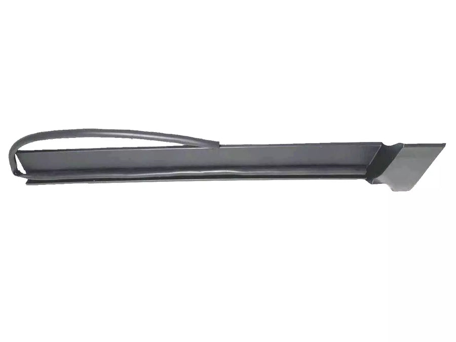 2018 2019 2020 2021 2022 2023 2024 Chevrolet Equinox Right Front Door Rocker Molding Trim Passenger Side