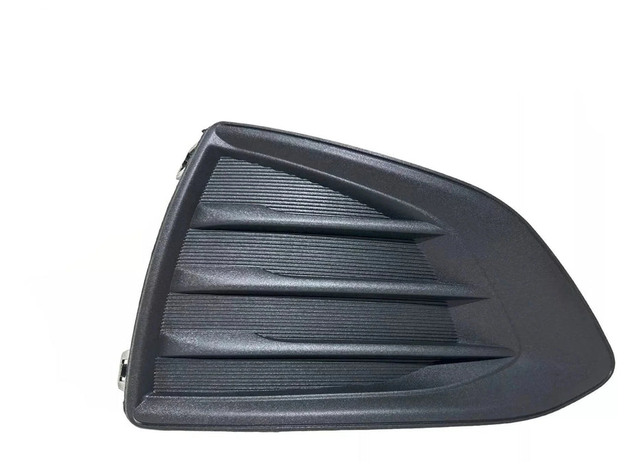 2019 Chevrolet Cruze Front Bumper Fog Light Cover Right Passenger Side